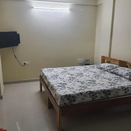 Jp Deluxe Apartment Bangalore Exterior photo